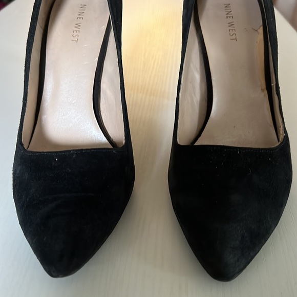 Nine West black suede heels - Picture 3 of 5